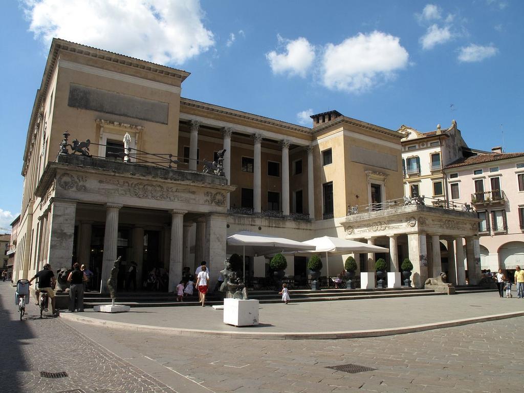 Albergo Junior Padova Bagian luar foto